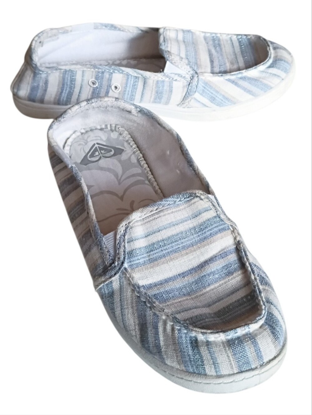 ROXY Women's Minnow Slip On Sneaker Fabric Shoes Blue Stripes Beach Sz 8
